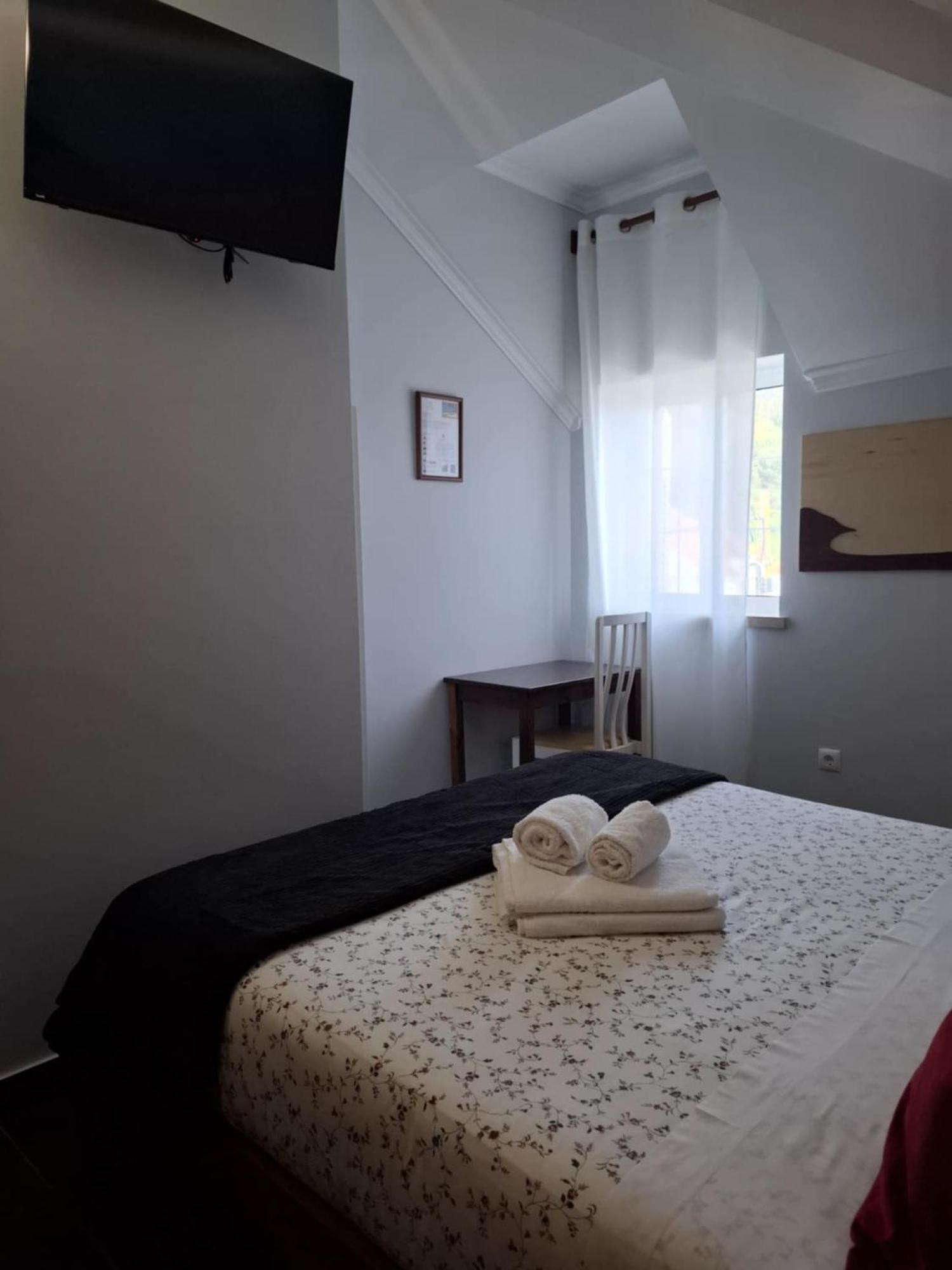 Guesthouse Verissimo Назаре Екстер'єр фото