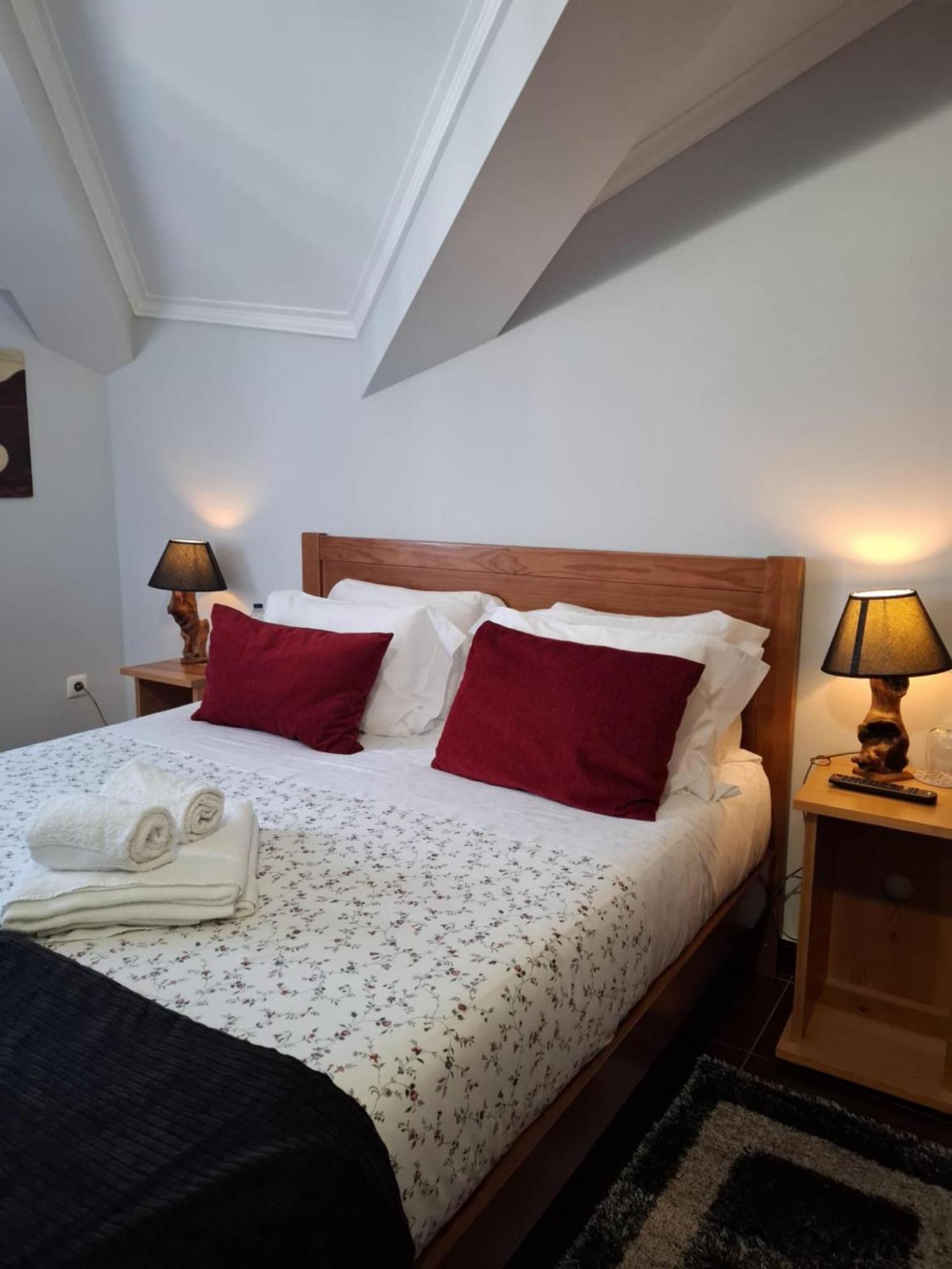 Guesthouse Verissimo Назаре Екстер'єр фото